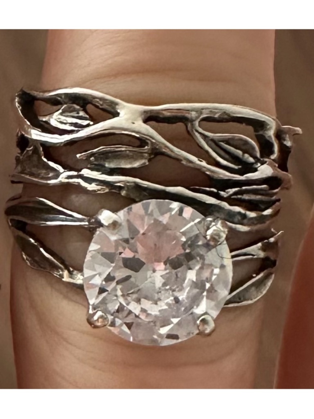 Sterling Silver Sculpted Band Ring with Clear Round Crystal Size 8 - Picture 3 of 3